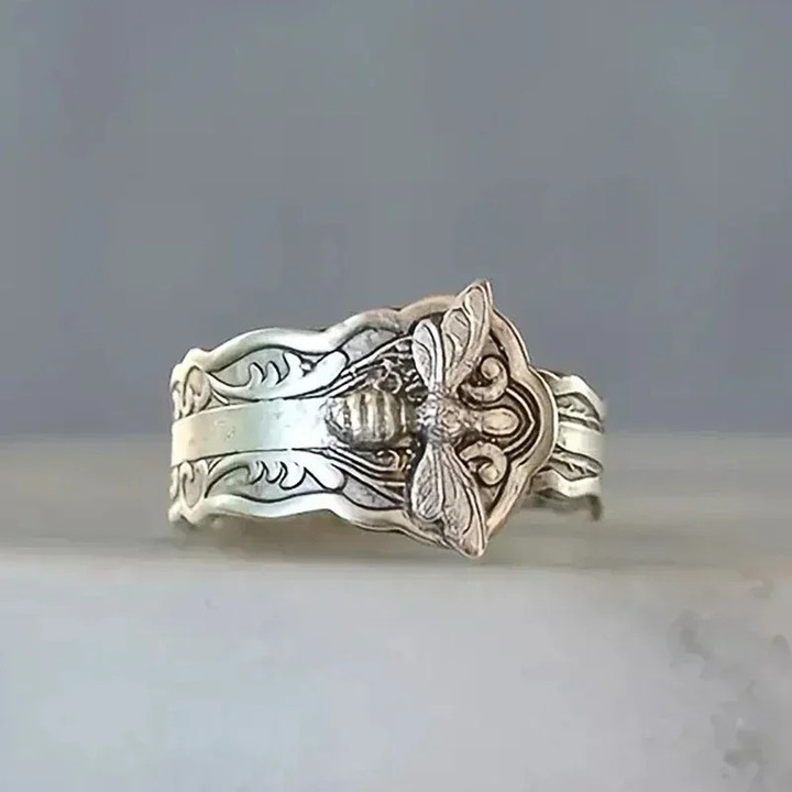 Vintage Bee Rings for Women Metal Finger Accessories Stylish Daily Wear Girls Ring Party Hip Hop Animal Statement Jewelry A