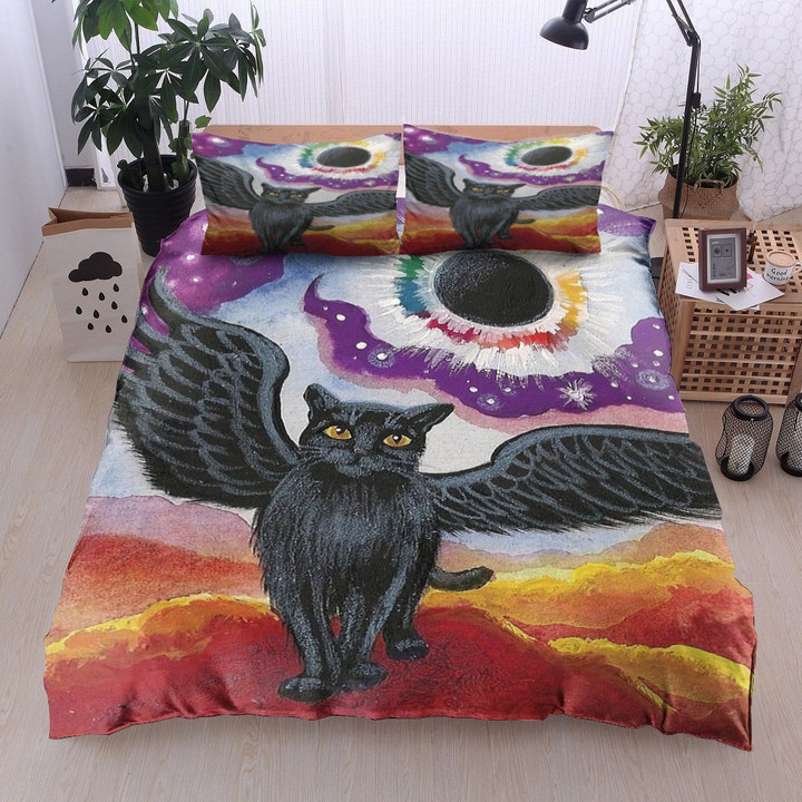 Total Eclipse Of The Sun Bedding Set IYM