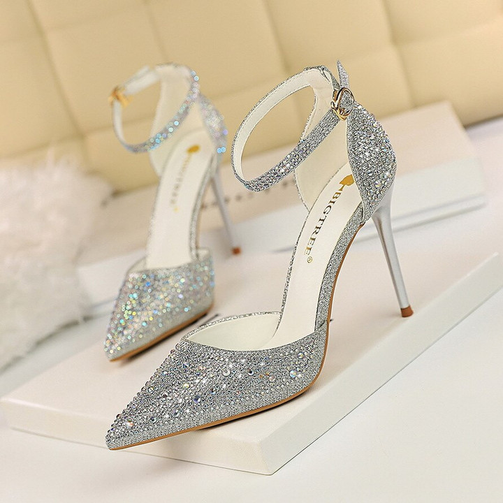 Sexy Crystal Pointed Toe Party Wedding Shoes