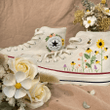 Converse Custom Floral Embroidery for Bride/ Bees and sweet Flowers Embroidery Wedding Shoes/ Custom converse Chuck Taylor embroidered flower/ Converse Embroidered Flowers