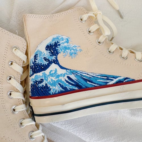 Personalize The Great Wave Spyduck and Dogs Shoes, Converse The Great Wave Chuck Taylor High Top, The Great Wave Painting Converse, Custom The Great Wave Handmade Painting Converse