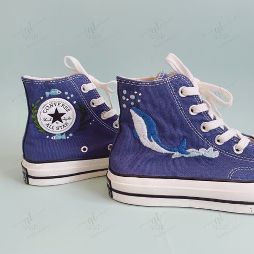 Personalize Embroidery Dolphins and Ocean Shoes, Converse Chuck Taylor High Top, Dolphins Embroidery Converse, Custom Hand Embroidery Converse