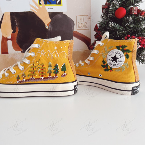 39.5 Yellow - Sample Christmas Hand Embroidered Shoes