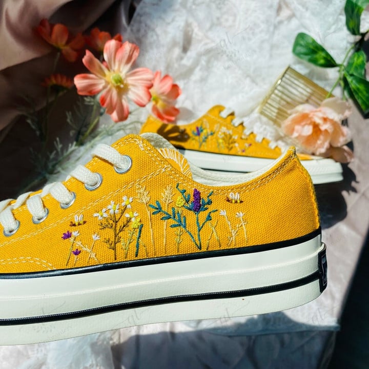 Embroidered Floral Lavender Converse Low Neck Shoes - Embroidery Low Neck Floral Converse - Embroidery Floral Wedding Shoes- Bridal Flowers Embroidered Sneakers