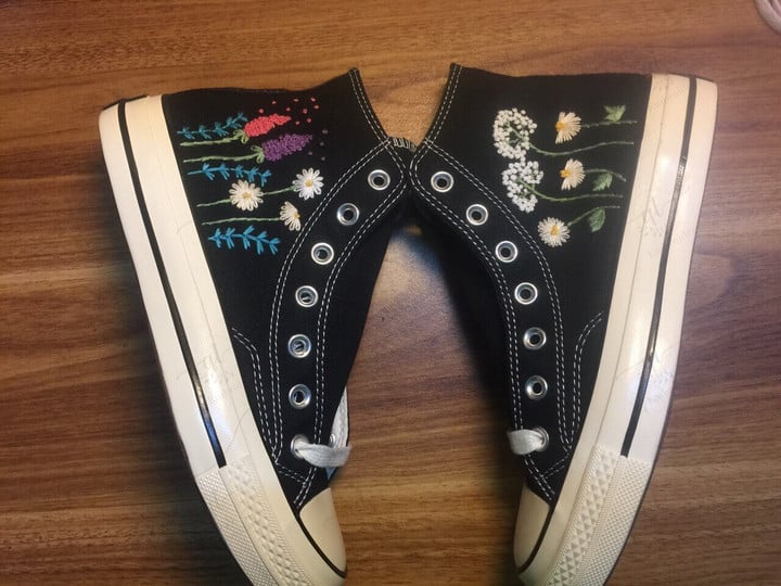 Converse Custom Small Daisy Flowers/ Embroidered Sneakers Daisy Flowers/ Wedding Gifts for her