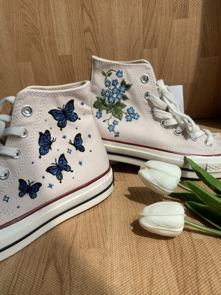 Converse High Tops Blue Butterfly And Flowers / Wedding Converse Shoes/ Embroidered Sneakers Daisy Flowers/ Wedding Gifts for her