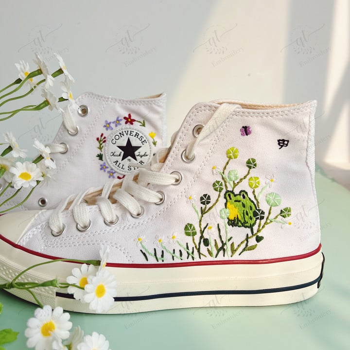 Frog and the Princess Embroidery Converse Chuck Taylor, Embroidered Disney Flower Converse Shoes, Embroidered Converse Custom, Personalized Embroidered Sneakers