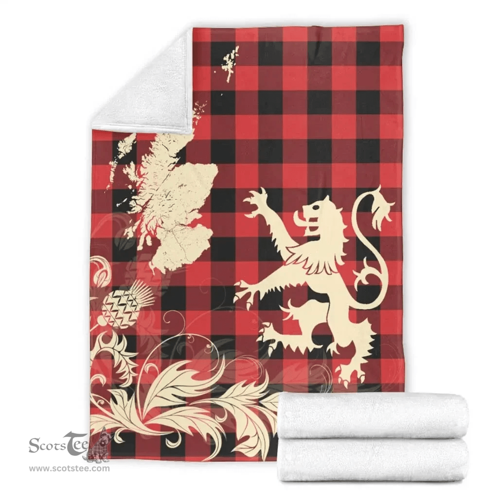 Scottish Robertson Weathered Clan Tartan Blanket -  Lion Thistle Map Style Scottish Plaid Tartan Plaid