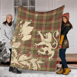 Scottish MacMillan Old Weathered Clan Tartan Blanket -  Lion Thistle Map Style Scottish Plaid Tartan Plaid