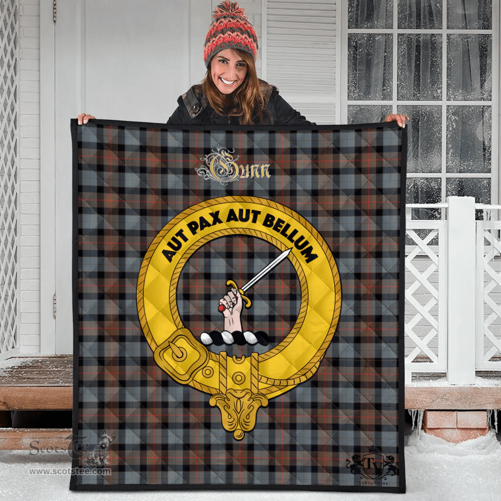 Scottish Gunn Weathered Clan Tartan Quilt - Crest Gold Style Scottish Plaid Tartan Plaid