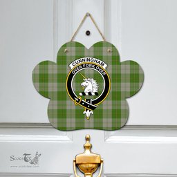 Scottish Cunningham Dress Green Dancers Clan Tartan Door Sign - Crest Classic Scottish Plaid Tartan Plaid