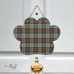 Scottish MacLeod of Harris Weathered Clan Tartan Door Sign - Classic Scottish Plaid Tartan Plaid