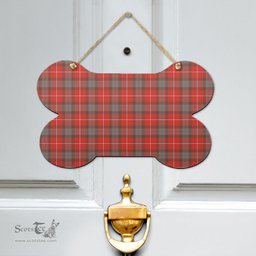 Scottish Fraser Weathered Clan Tartan Door Sign - Classic Scottish Plaid Tartan Plaid