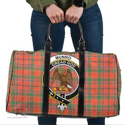 Scottish Munro Ancient Clan Tartan Travel Bag - Crest Classic Scottish Plaid Tartan Plaid