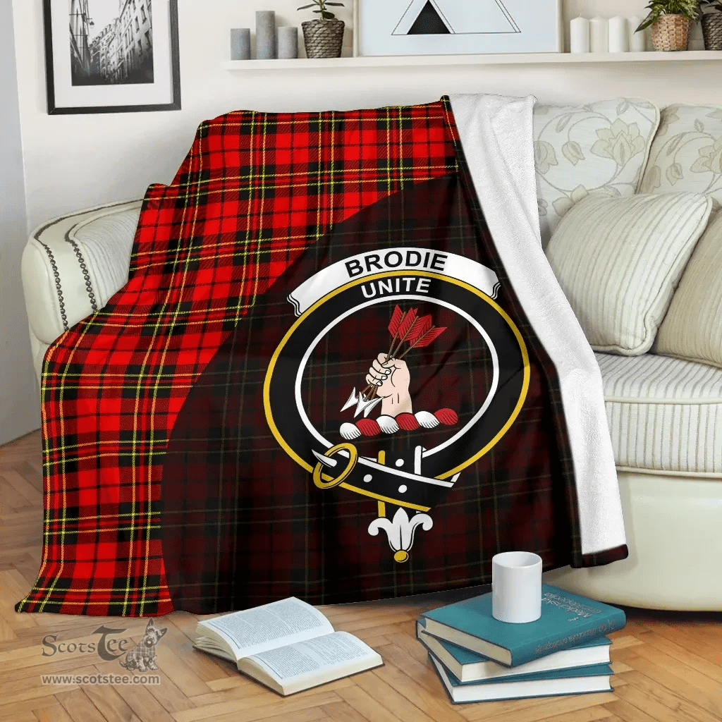 Scottish Brodie Modern Clan Tartan Blanket - Wave Style Scottish Plaid Tartan Plaid