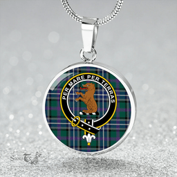 Scottish Alexander of Menstry Hunting Modern Clan Tartan Circle Necklace - Crest Classic Scottish Plaid Tartan Plaid