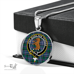 Scottish Alexander of Menstry Hunting Modern Clan Tartan Circle Necklace - Crest Classic Scottish Plaid Tartan Plaid