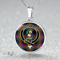 Scottish Braveheart Warrior (Watson #2) Ancient Clan Tartan Circle Necklace - Crest Classic Scottish Plaid Tartan Plaid