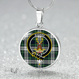 Scottish Gordon Dress Modern Clan Tartan Circle Necklace - Crest Classic Scottish Plaid Tartan Plaid