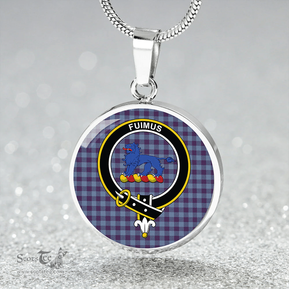 Scottish Bruce 1985 Weathered Clan Tartan Circle Necklace - Crest Classic Scottish Plaid Tartan Plaid