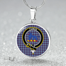 Scottish Bruce 1985 Weathered Clan Tartan Circle Necklace - Crest Classic Scottish Plaid Tartan Plaid