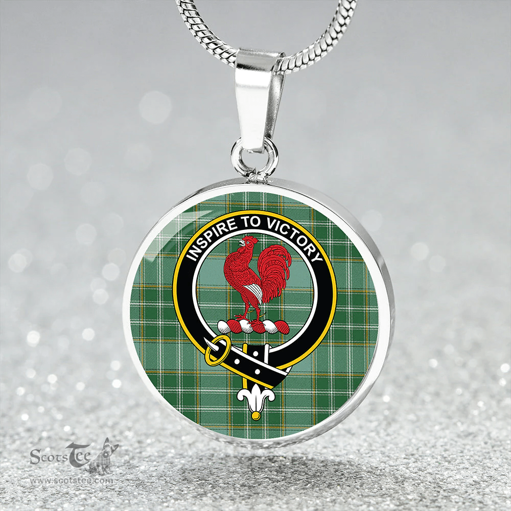 Scottish Currie Ancient Clan Tartan Circle Necklace - Crest Classic Scottish Plaid Tartan Plaid