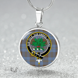 Scottish Irvine of Bonshaw Weathered Clan Tartan Circle Necklace - Crest Classic Scottish Plaid Tartan Plaid