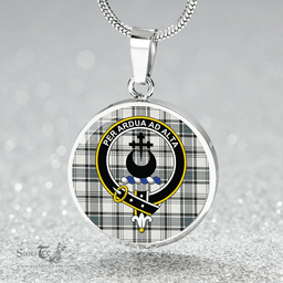 Scottish Hannay (Haney) (Hanna of Sorbie) Weathered Clan Tartan Circle Necklace - Crest Classic Scottish Plaid Tartan Plaid