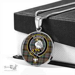 Scottish Campbell of Cawdor Weathered 2 Clan Tartan Circle Necklace - Crest Classic Scottish Plaid Tartan Plaid
