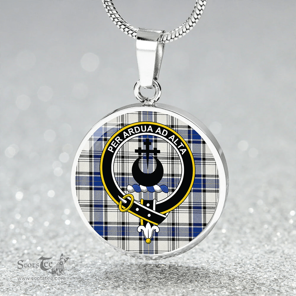 Scottish Hannay (Haney) (Hanna of Sorbie) Modern Clan Tartan Circle Necklace - Crest Classic Scottish Plaid Tartan Plaid