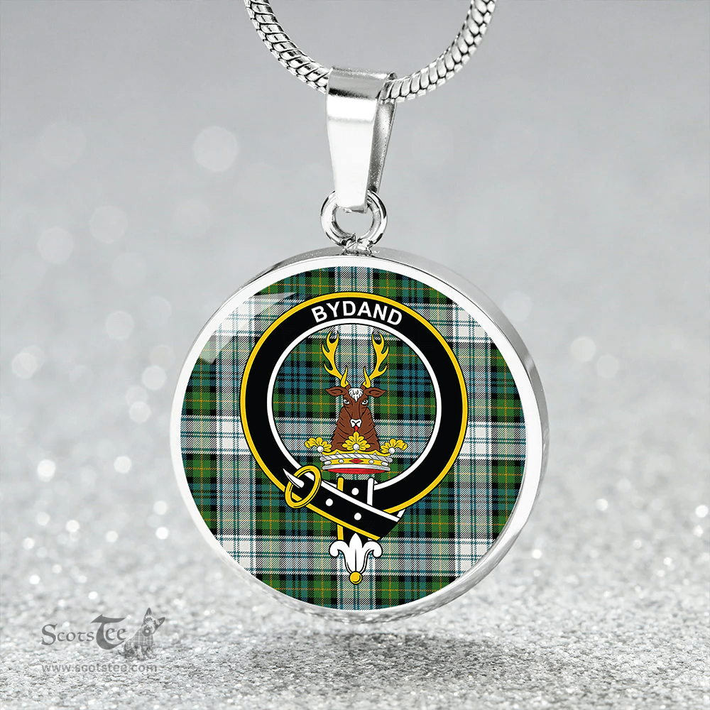 Scottish Gordon Dress Ancient Clan Tartan Circle Necklace - Crest Classic Scottish Plaid Tartan Plaid
