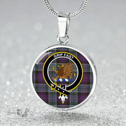 Scottish Leslie Hunting (Leslie Green) Weathered Clan Tartan Circle Necklace - Crest Classic Scottish Plaid Tartan Plaid