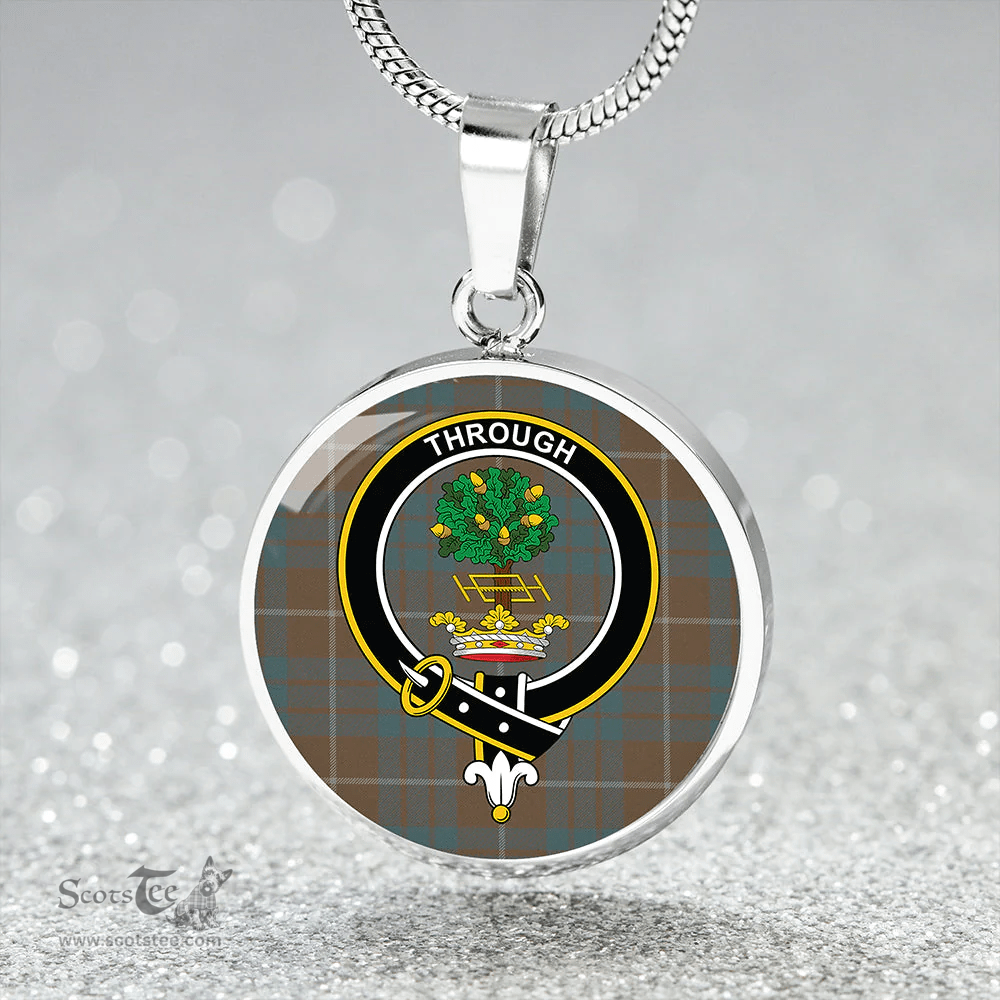 Scottish Hamilton Hunting Weathered Clan Tartan Circle Necklace - Crest Classic Scottish Plaid Tartan Plaid
