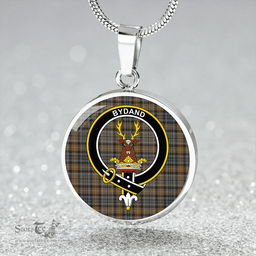 Scottish Gordon Dress #2 Weathered Clan Tartan Circle Necklace - Crest Classic Scottish Plaid Tartan Plaid