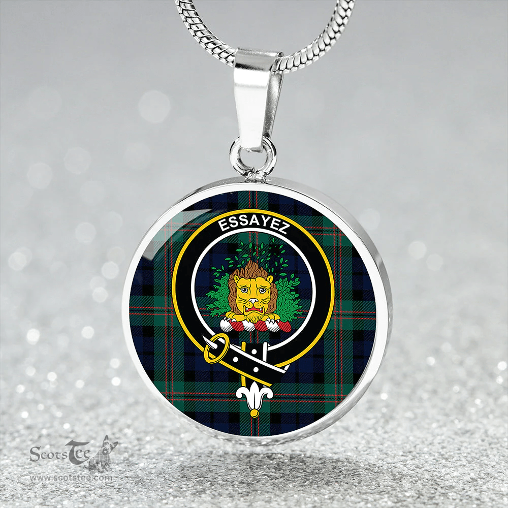 Scottish Dundas Modern Clan Tartan Circle Necklace - Crest Classic Scottish Plaid Tartan Plaid