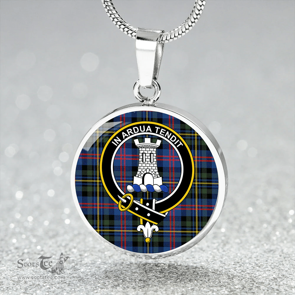 Scottish MacCallum of Berwick Modern Clan Tartan Circle Necklace - Crest Classic Scottish Plaid Tartan Plaid