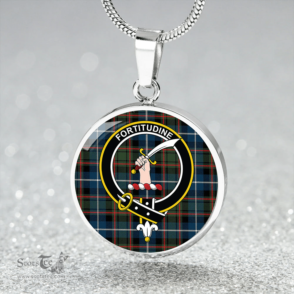 Scottish MacRae Hunting (1715 variant) Modern Clan Tartan Circle Necklace - Crest Classic Scottish Plaid Tartan Plaid
