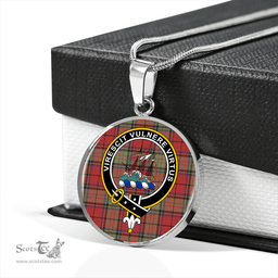 Scottish Dickie Weathered Clan Tartan Circle Necklace - Crest Classic Scottish Plaid Tartan Plaid