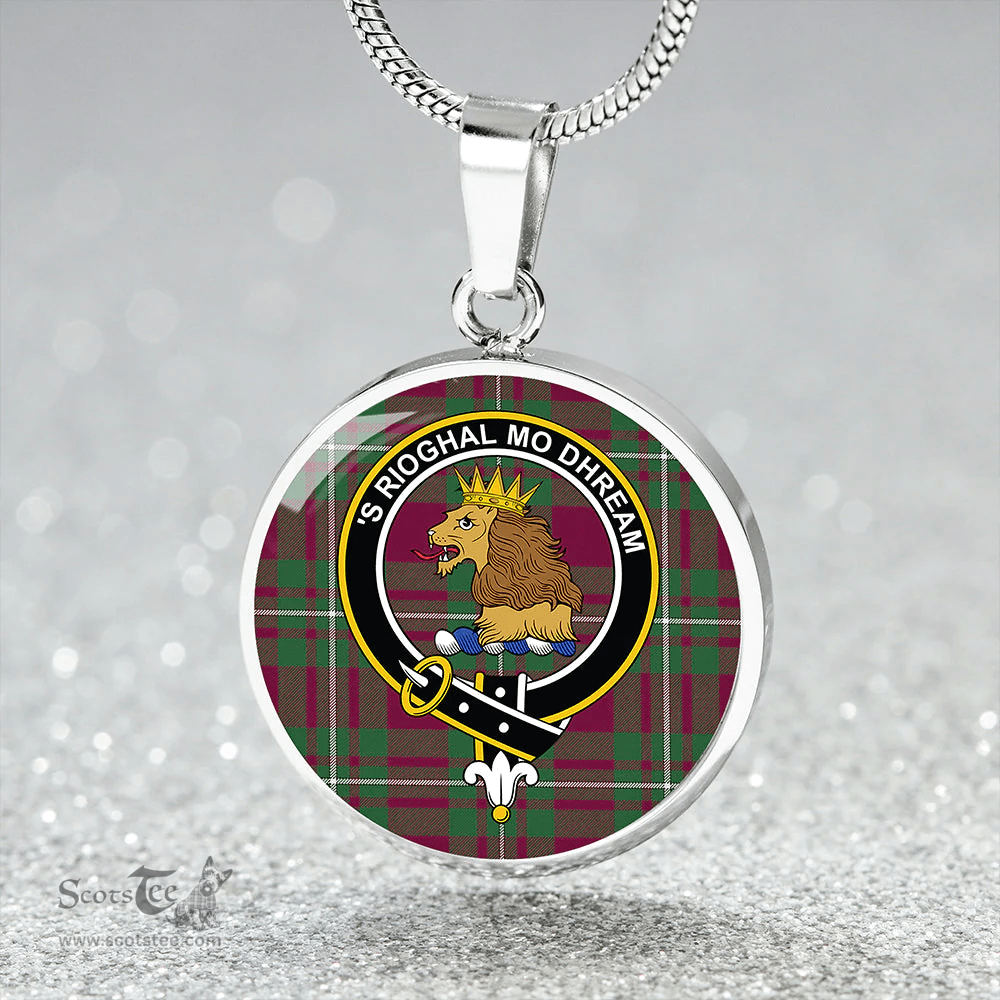 Scottish MacGregor Hunting (Gregor Hunting) Modern Clan Tartan Circle Necklace - Crest Classic Scottish Plaid Tartan Plaid