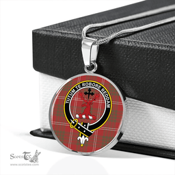 Scottish Crawford Red Weathered Clan Tartan Circle Necklace - Crest Classic Scottish Plaid Tartan Plaid