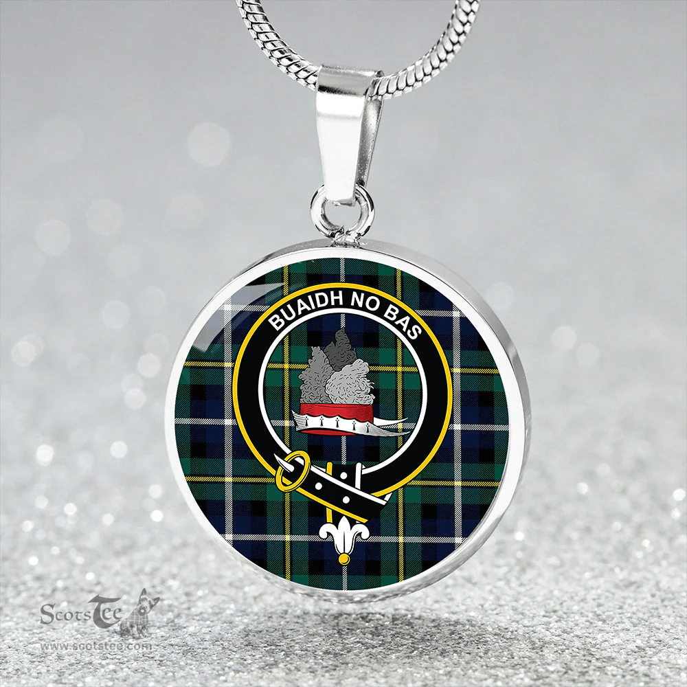 Scottish MacNeil of Barra (MacNeil/MacNeill) Modern Clan Tartan Circle Necklace - Crest Classic Scottish Plaid Tartan Plaid