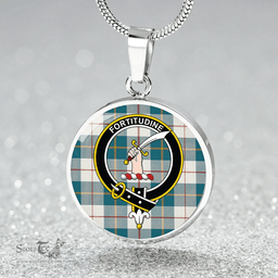 Scottish MacRae of Conchra Ancient Clan Tartan Circle Necklace - Crest Classic Scottish Plaid Tartan Plaid