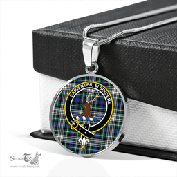 Scottish Davidson of Tulloch Dress Modern Clan Tartan Circle Necklace - Crest Classic Scottish Plaid Tartan Plaid