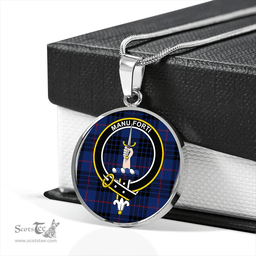 Scottish MacKay Blue (Vestiarium Scoticum) Modern Clan Tartan Circle Necklace - Crest Classic Scottish Plaid Tartan Plaid