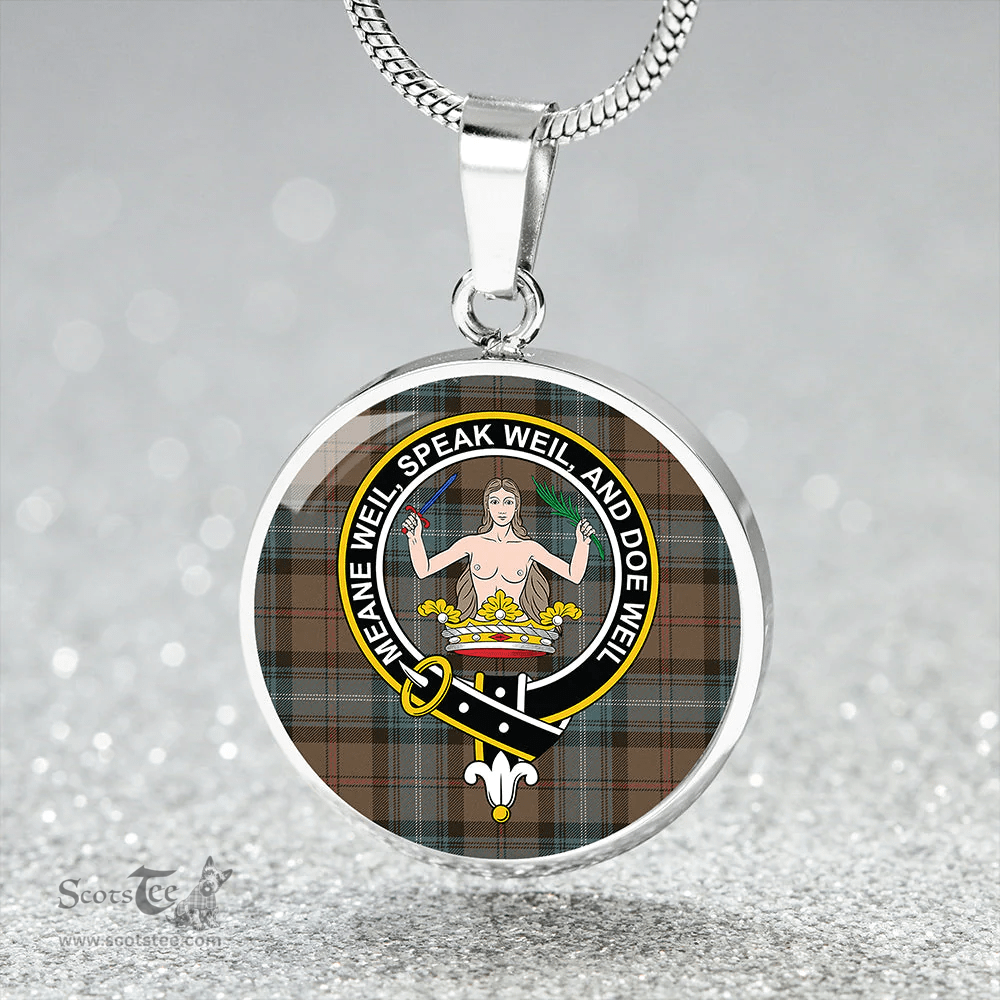 Scottish Urquhart White Lines (Urquhart Ancient) Weathered Clan Tartan Circle Necklace - Crest Classic Scottish Plaid Tartan Plaid