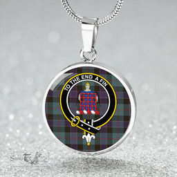 Scottish Ogilvie Hunting Weathered Clan Tartan Circle Necklace - Crest Classic Scottish Plaid Tartan Plaid