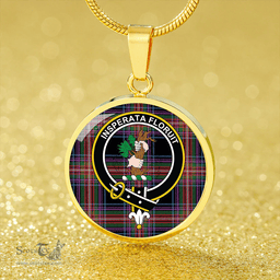 Scottish Braveheart Warrior (Wate #2) Ancient Clan Tartan Circle Necklace - Crest Classic Scottish Plaid Tartan Plaid
