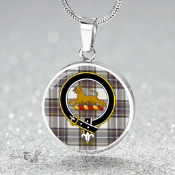 Scottish Richards (Pritchard) Weathered Clan Tartan Circle Necklace - Crest Classic Scottish Plaid Tartan Plaid