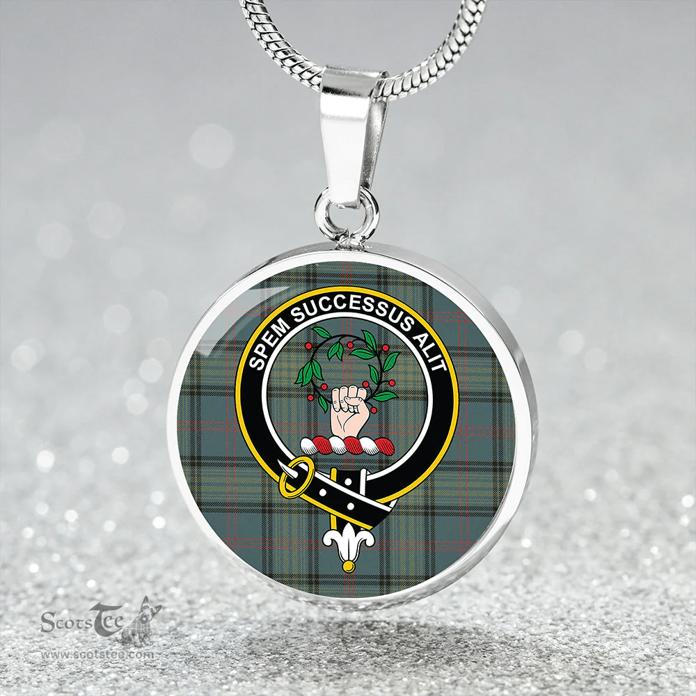 Scottish Ross Hunting Weathered Clan Tartan Circle Necklace - Crest Classic Scottish Plaid Tartan Plaid