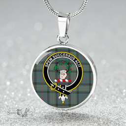 Scottish Ross Hunting Weathered Clan Tartan Circle Necklace - Crest Classic Scottish Plaid Tartan Plaid
